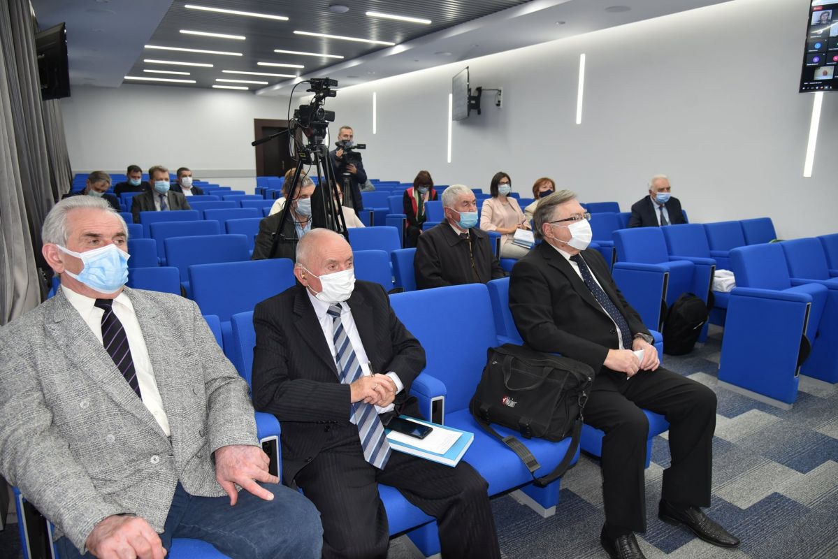 Constantin Ețco – Magul din Țara gorunilor